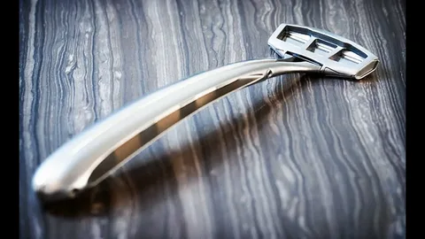 USTRA Disposable Platinum Razor